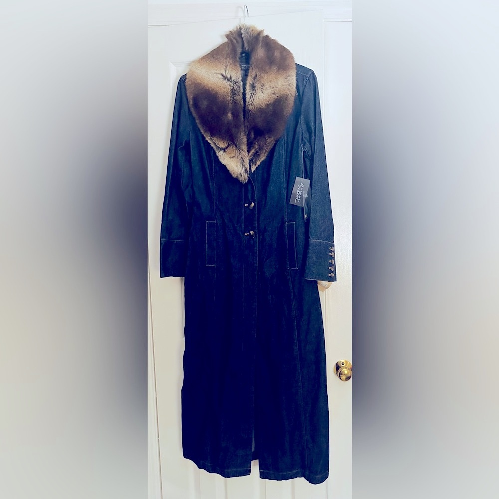 Jean duster w two side pockets split in front and back, size 12 removable collar